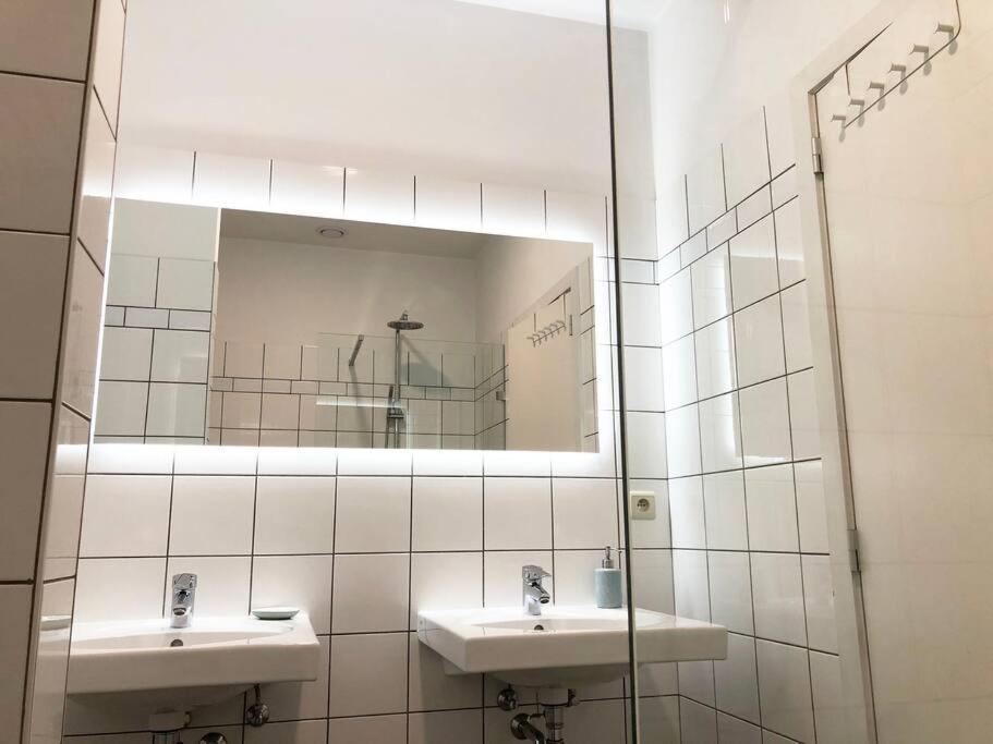 Heart Of Grand Place - Stunning 2Br Duplex Brüsszel Kültér fotó