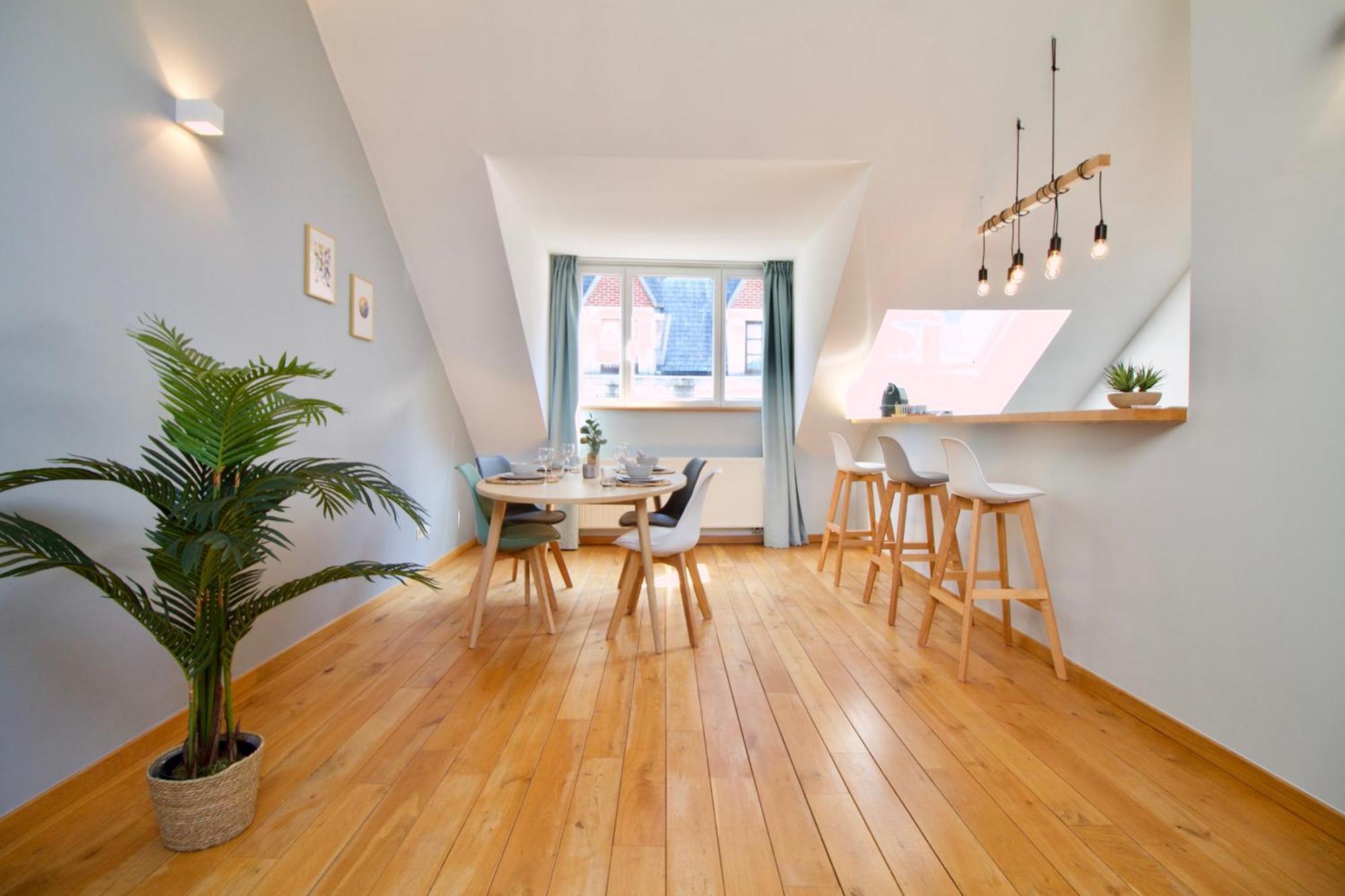 Heart Of Grand Place - Stunning 2Br Duplex Brüsszel Kültér fotó